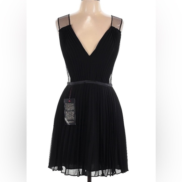 bebe Dresses & Skirts - NWT Bebe Women’s Black V-Neck, Sheer Sides Cocktail Dress